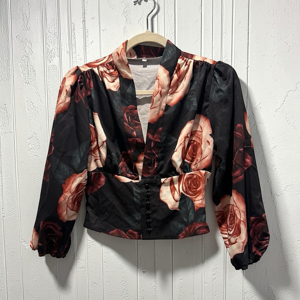 Floral Cropped Button Blouse